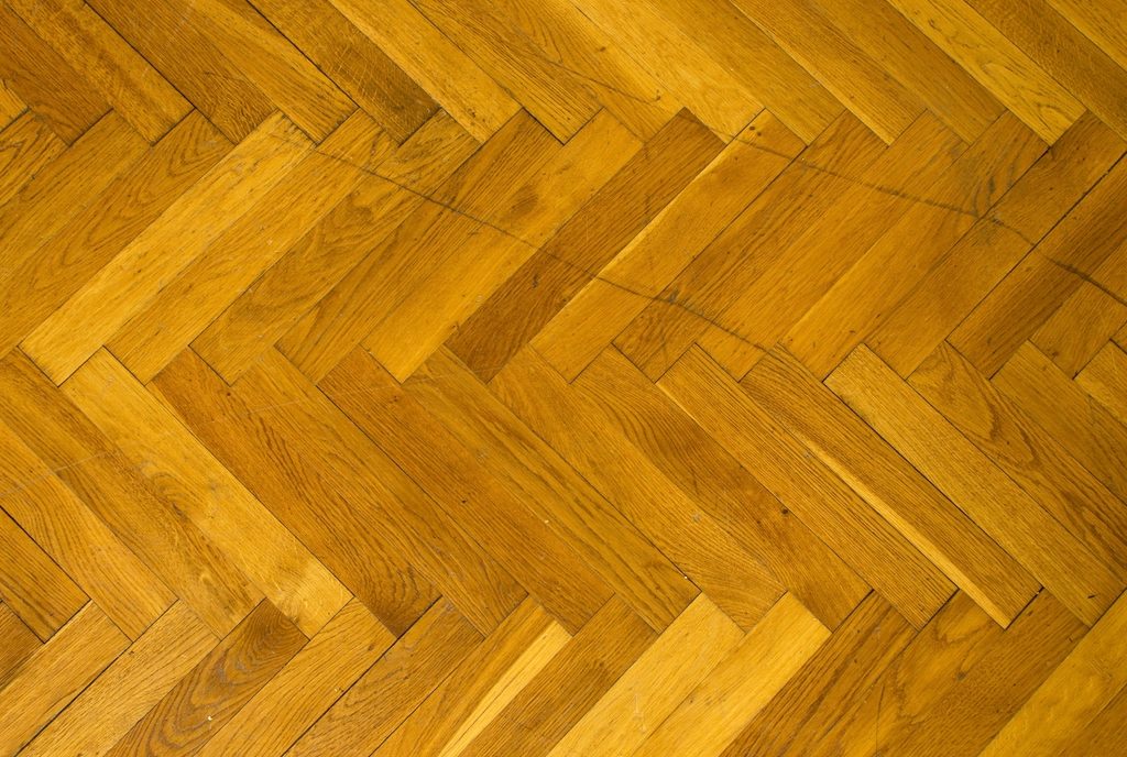 Herringbone wood floor pattern